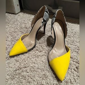 Women’s heels snake print